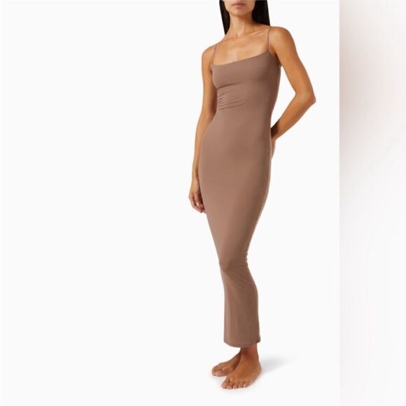 SKIMS Fits Everybody Long Slip Dress umber Medium - Picture 4 of 4